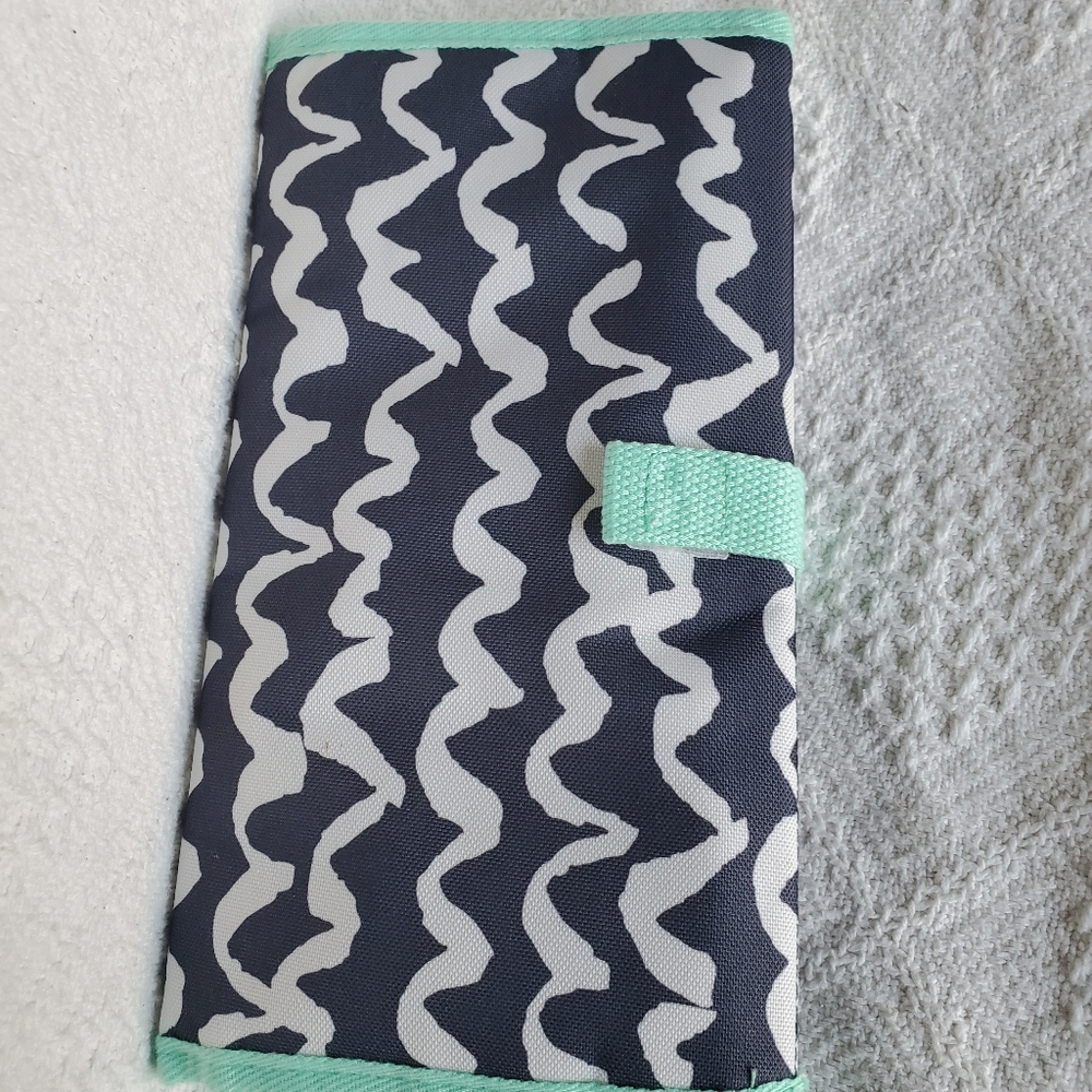 Large Diaper Bag - Picture 9 of 10